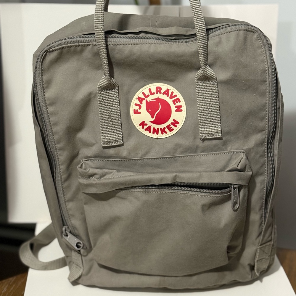 Men's Backpack in Fog grey